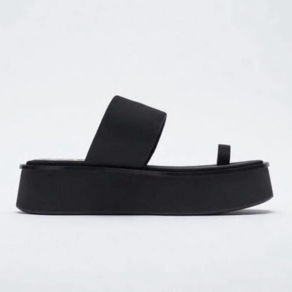 Zara Sandals - Picture 2 of 6